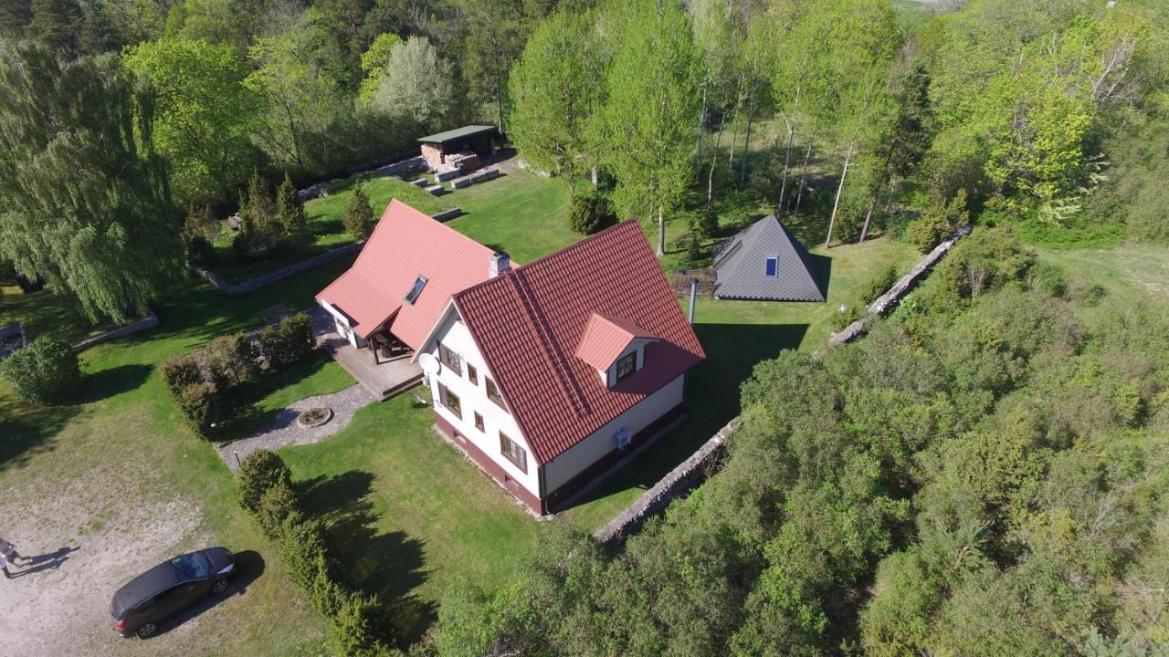 Keldrimaee Kuelalistemaja Bed & Breakfast Hiiumaa Exterior photo